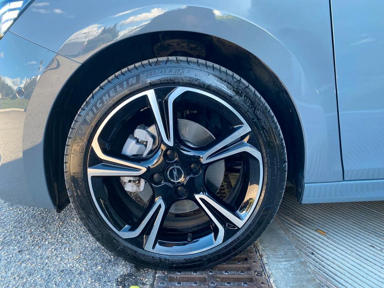 Opel Corsa Hybrid 110 CV aut. GS