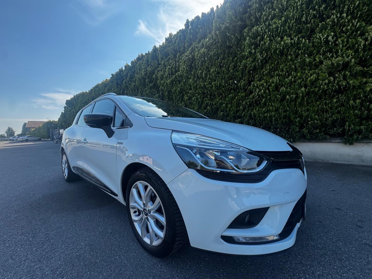 Renault Clio Sporter dCi 8V 90 CV EDC Business