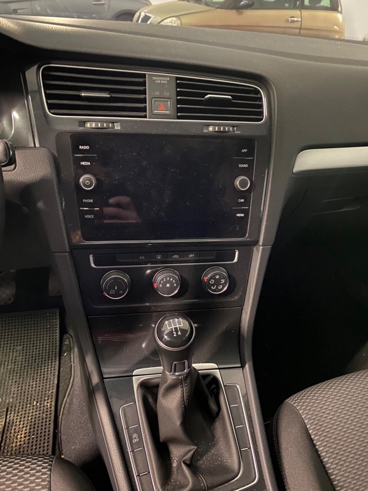 Volkswagen Golf 1.0 TSI 85 CV 5p. Trendline BlueMotion Technology