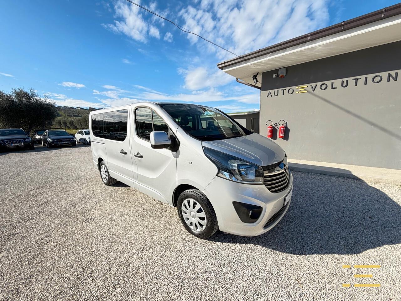 Opel Vivaro 1.6 BiTurbo 120 cv 9 posti 241.424 km IVA COMPRESA