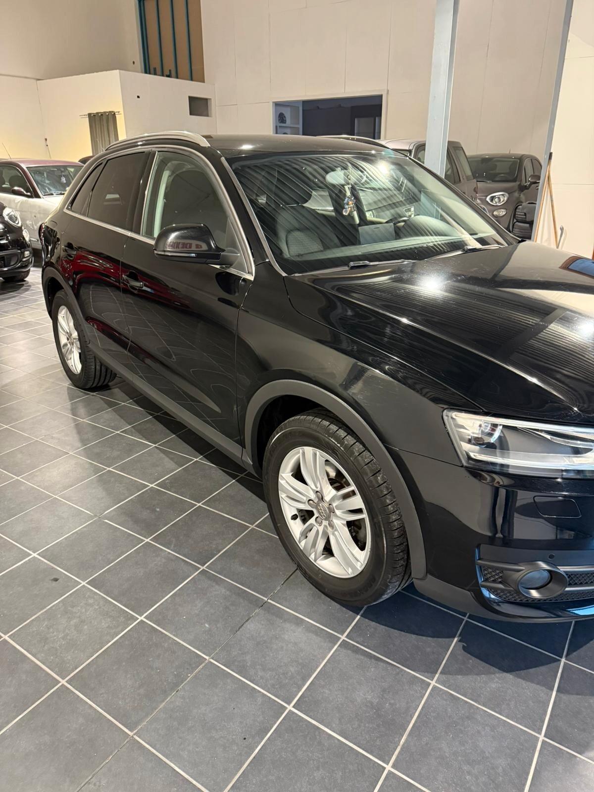 Audi Q3 2.0 -GARANZIA - NEOPATENTATI