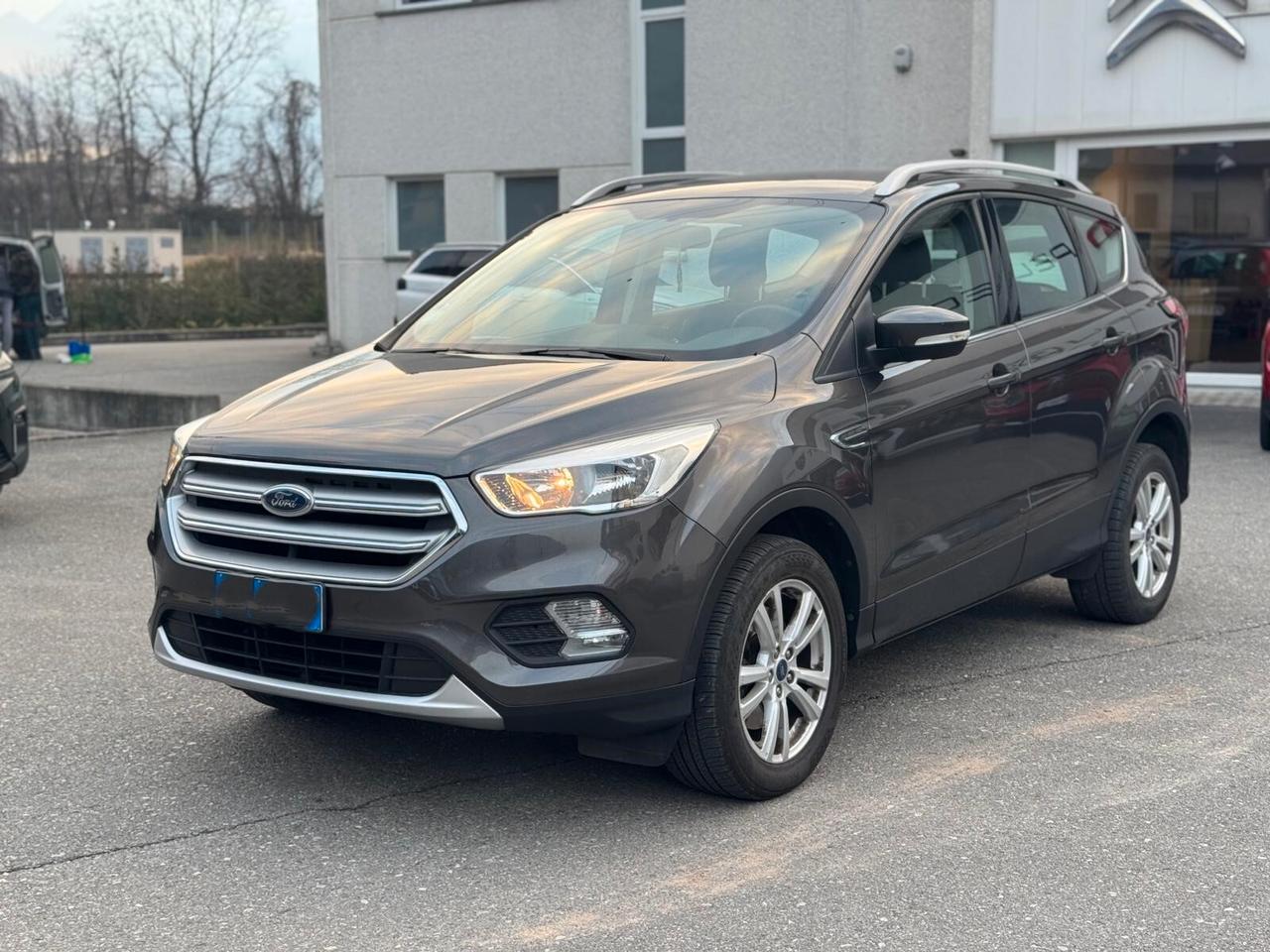 Ford Kuga 1.5 TDCI 120 CV S&S 2WD ST-Line Business