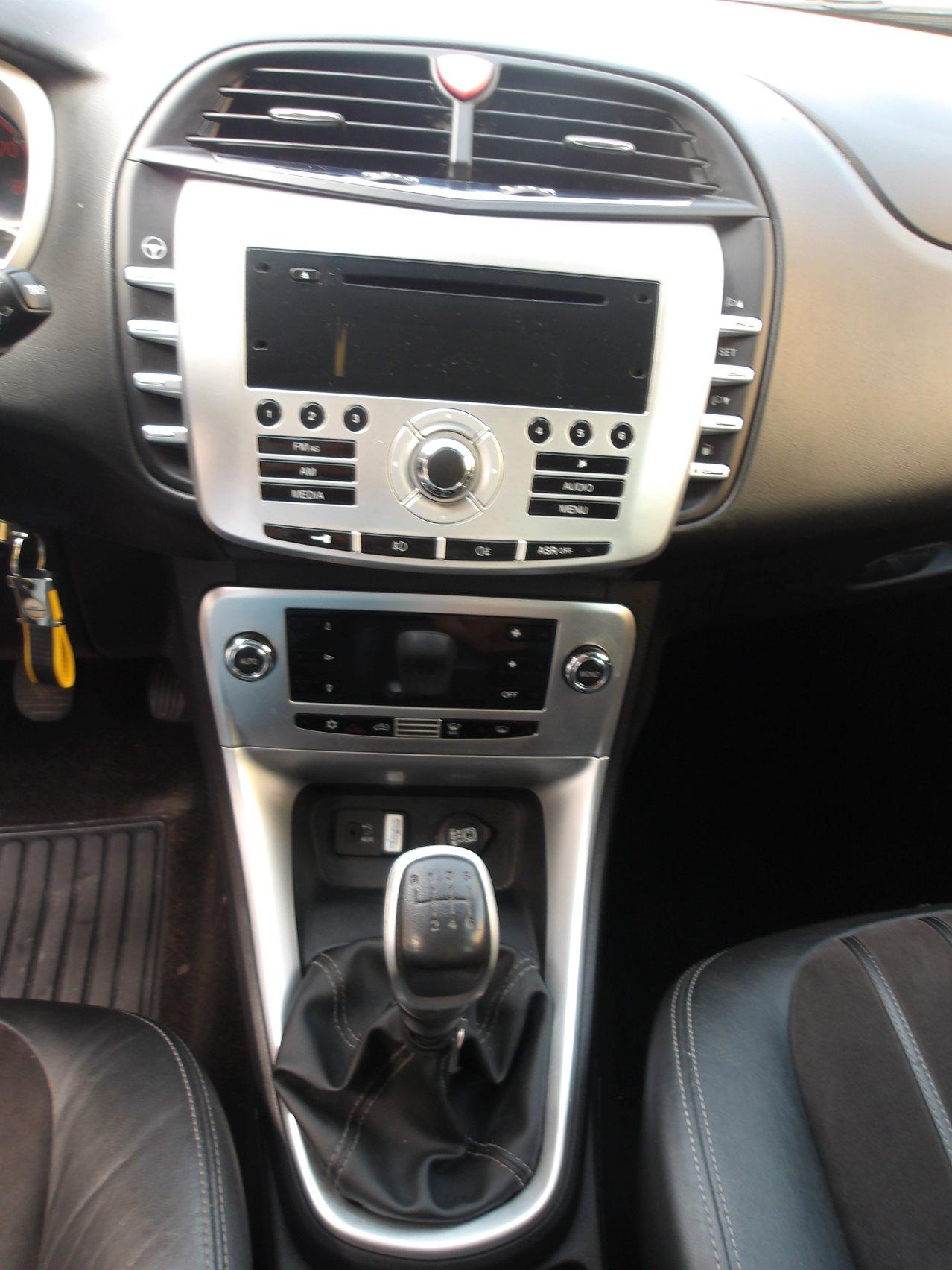 Lancia Delta 1.4 tjt Gold ecochic Gpl 120cv