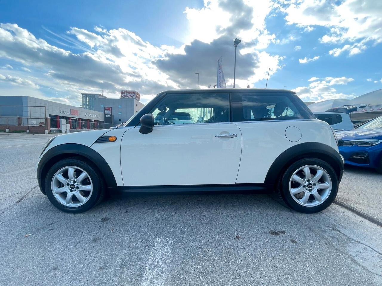 Mini 1.4 16V One Chili