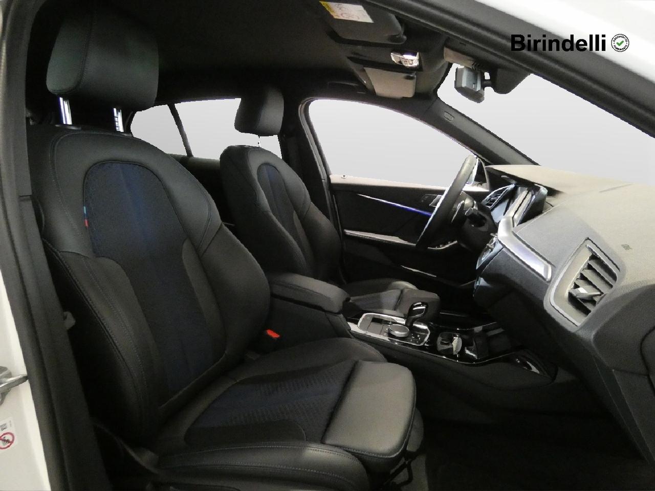 BMW Serie 1 (F40) - 118d 5p. Msport