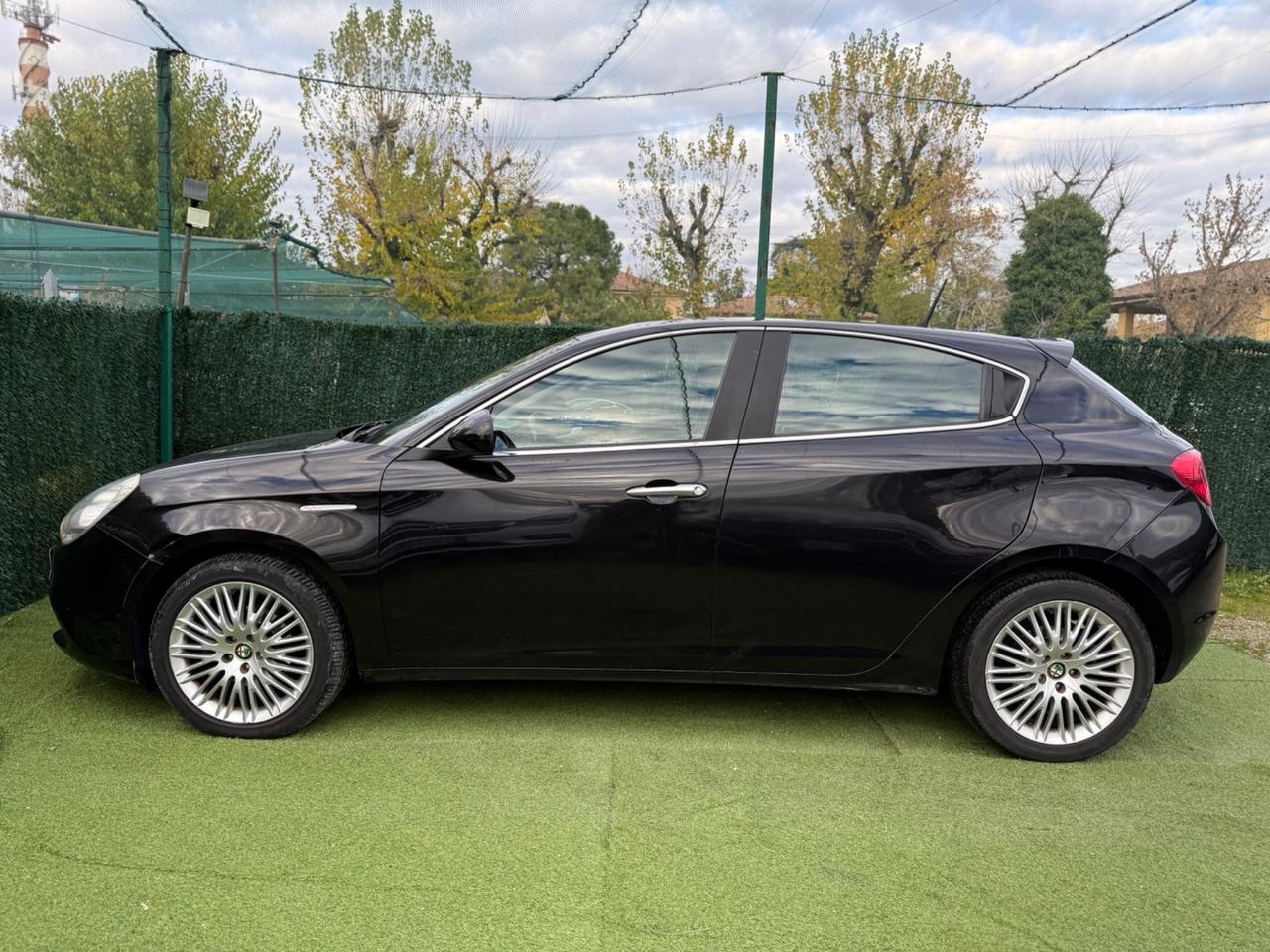 Alfa ROMEO GIULIETTA 2011 1.6 DIESEL NEOPATENTATI EXSCLUSIVE