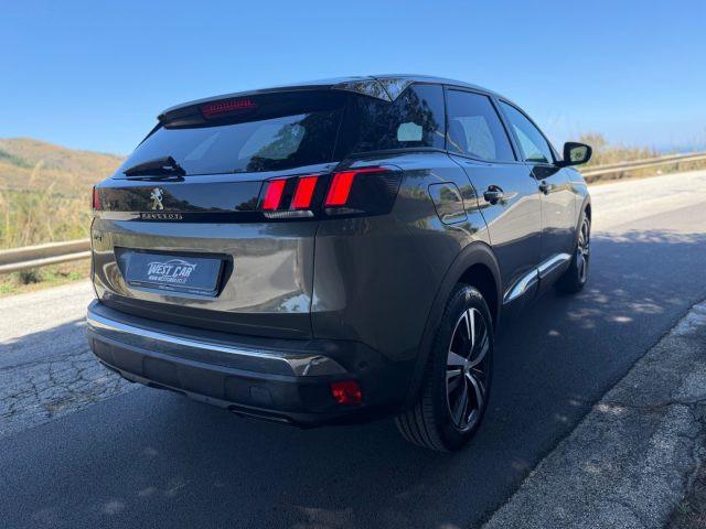 PEUGEOT 3008 BlueHDi 130 S&S Allure