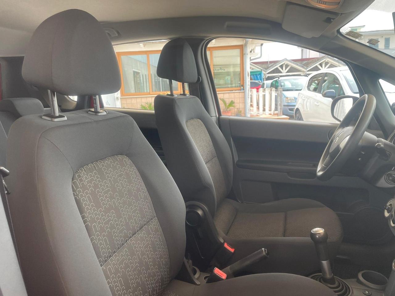 Mitsubishi Colt 1.1 12V 5p.GPL Special Action Model