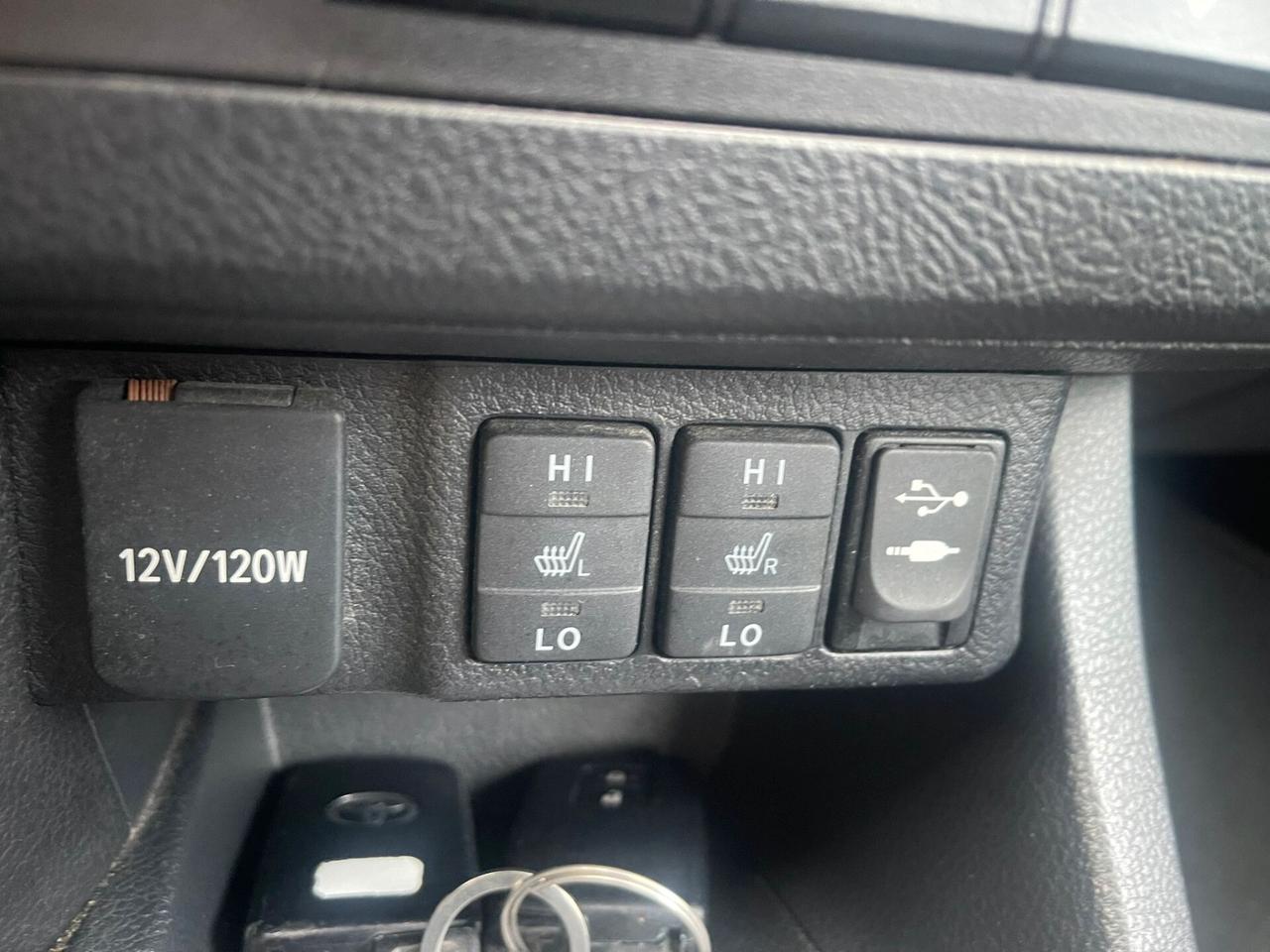 Toyota Auris 1.4 D-4D Lounge