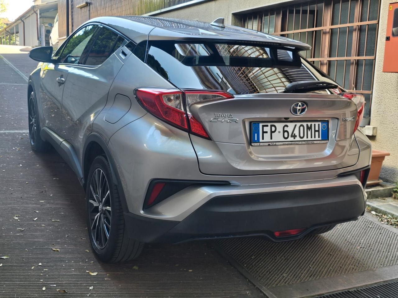 Toyota C-HR 1.8 Hybrid E-CVT Trend - UNICO PROPRIETARIO