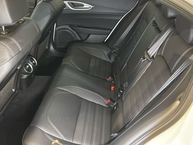 Alfa Romeo Giulia Giulia 2.0 t Veloce Q4 280cv auto