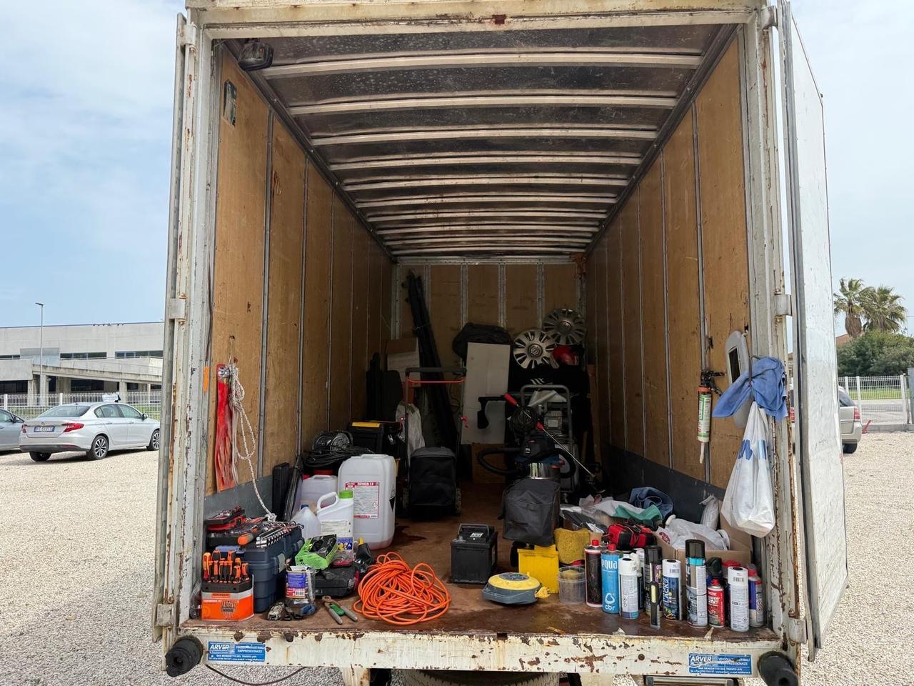 Iveco Daily 35.8 2.5 Diesel PL Cab. Classic