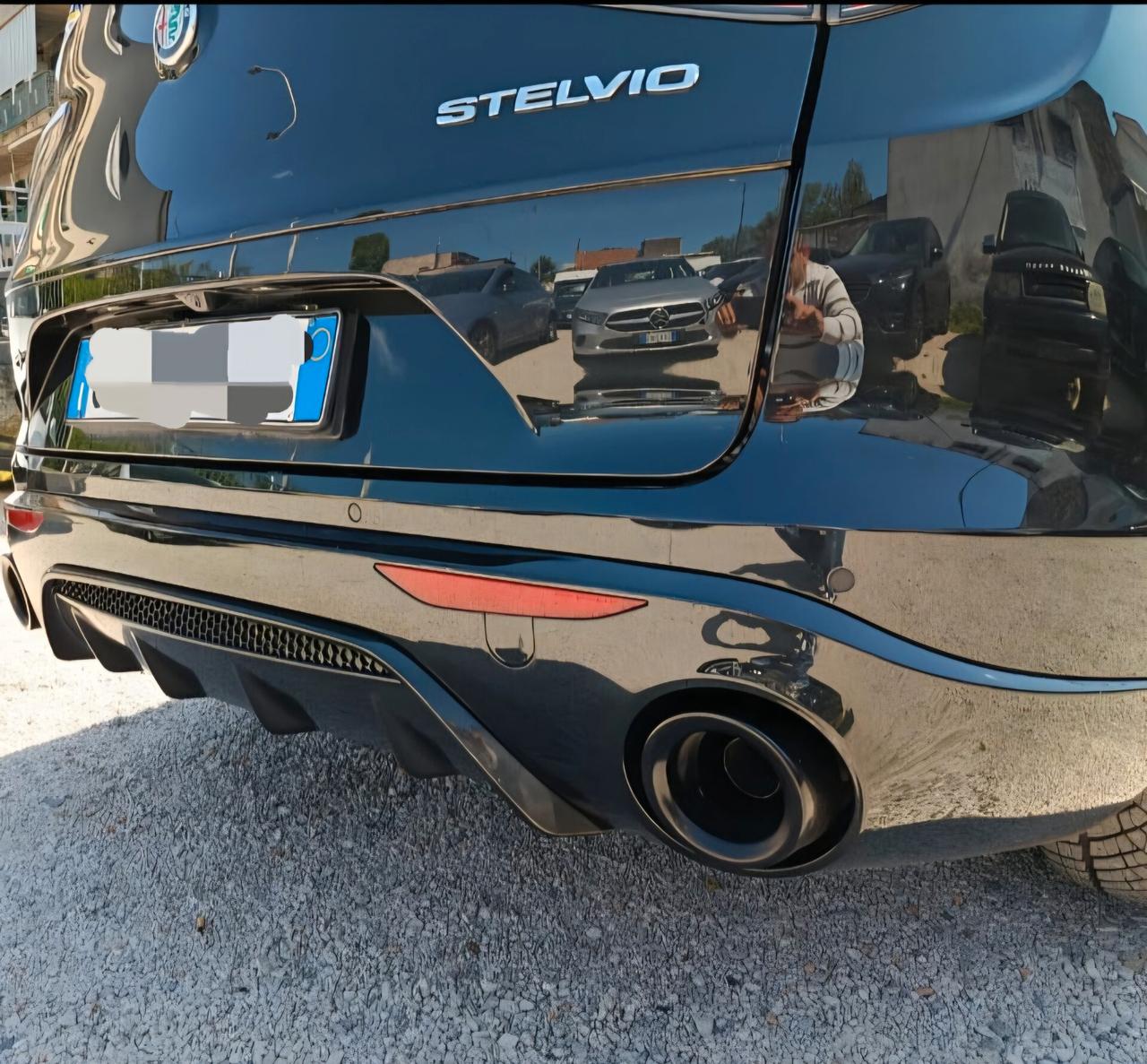 Alfa Romeo Stelvio 2.2 210 CV AT8 Q4 Competizione-2023