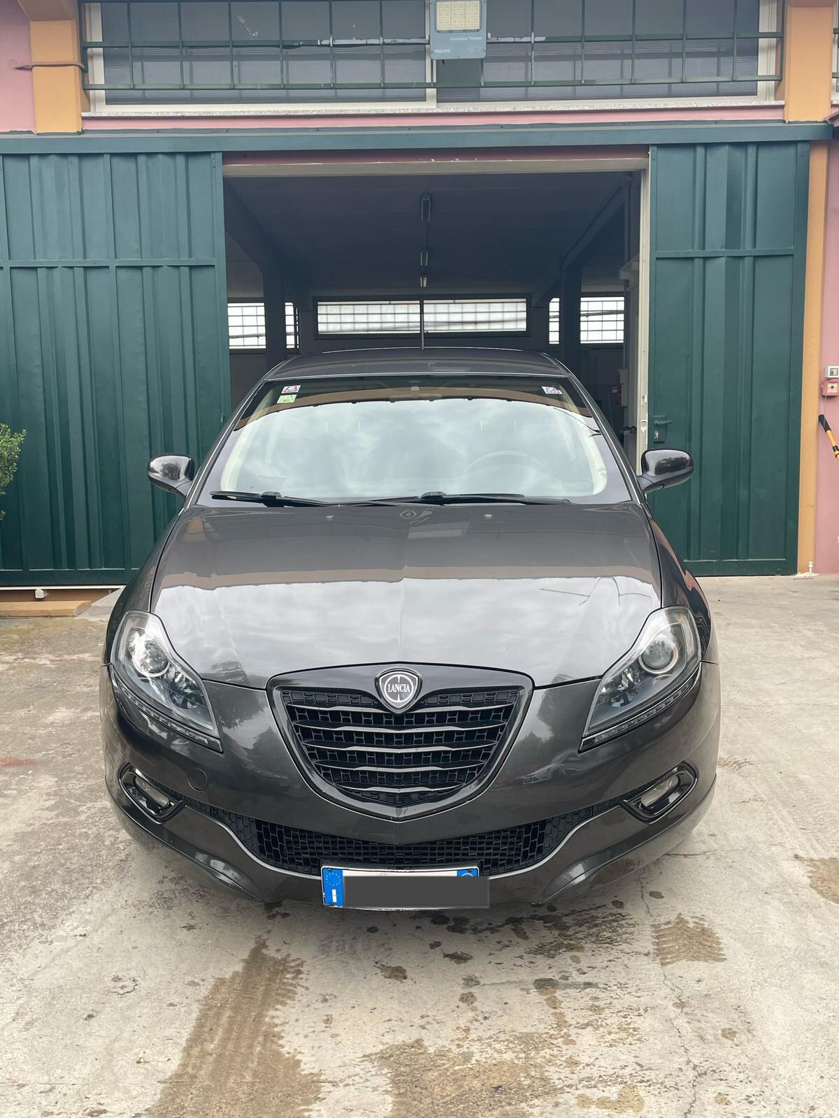 Lancia Delta 1.9 MJT Twinturbo DPF Gold