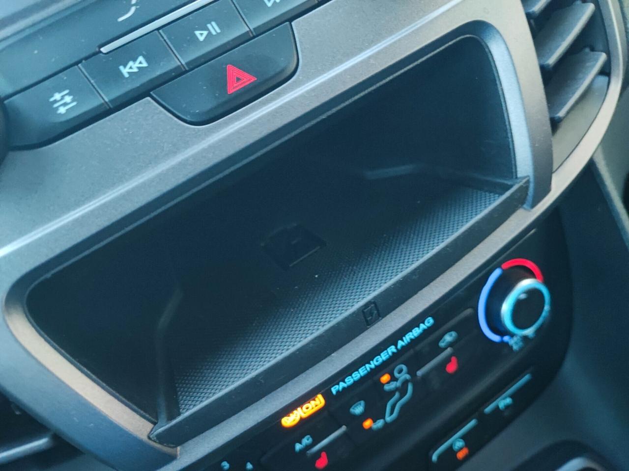 Ford Grand Tourneo Gancio Traino 7 Posti Euro 6