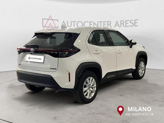 TOYOTA Yaris Cross 1.5 Hybrid 5p. E-CVT AWD-i Business
