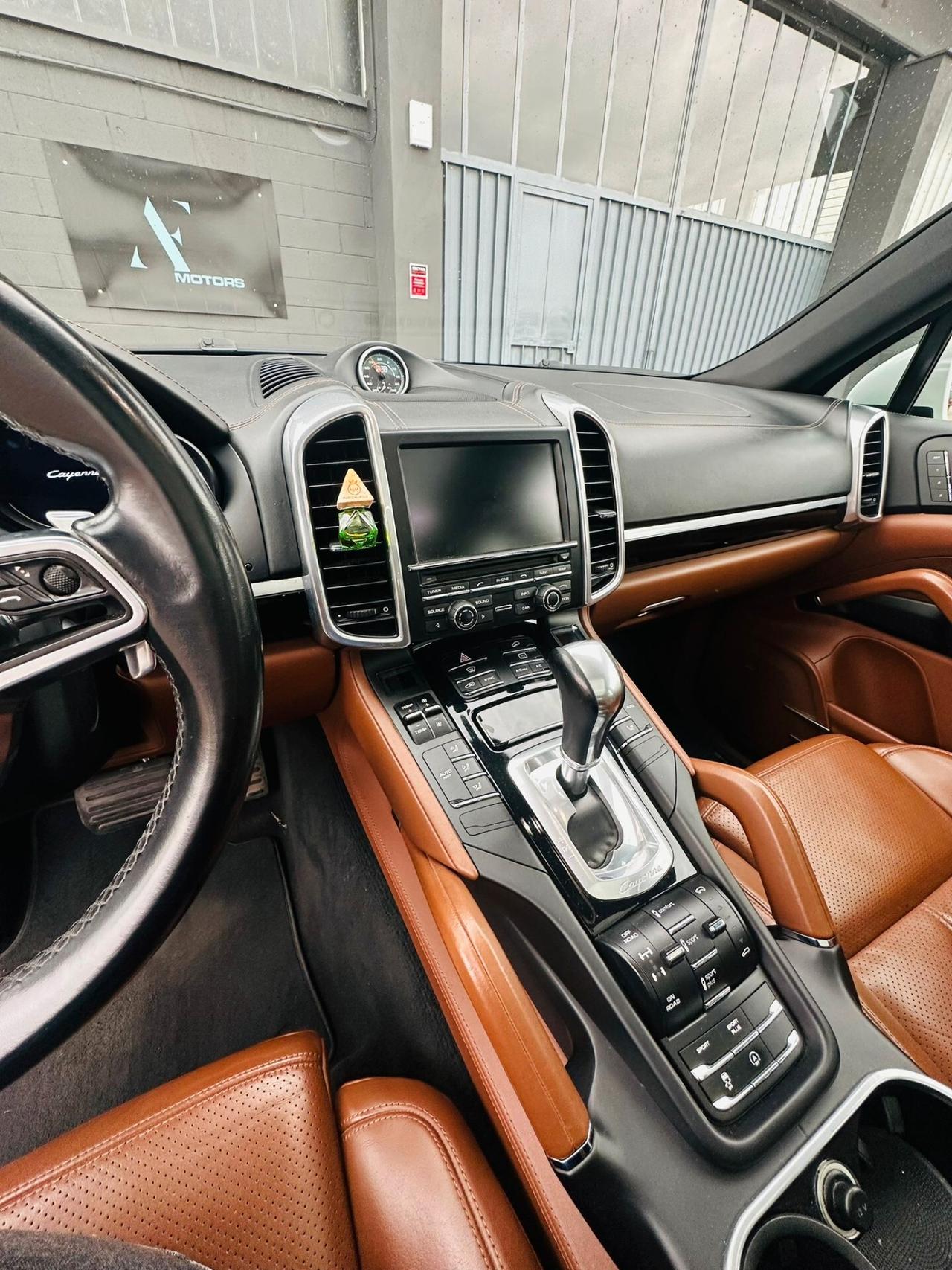 Porsche Cayenne 3.0 Diesel Platinum Edition