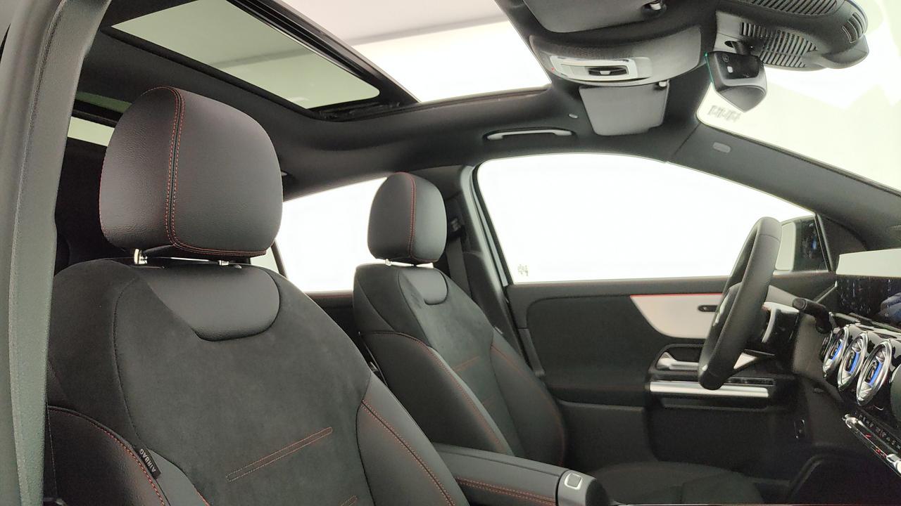 Mercedes-Benz GLA 200 d automatic