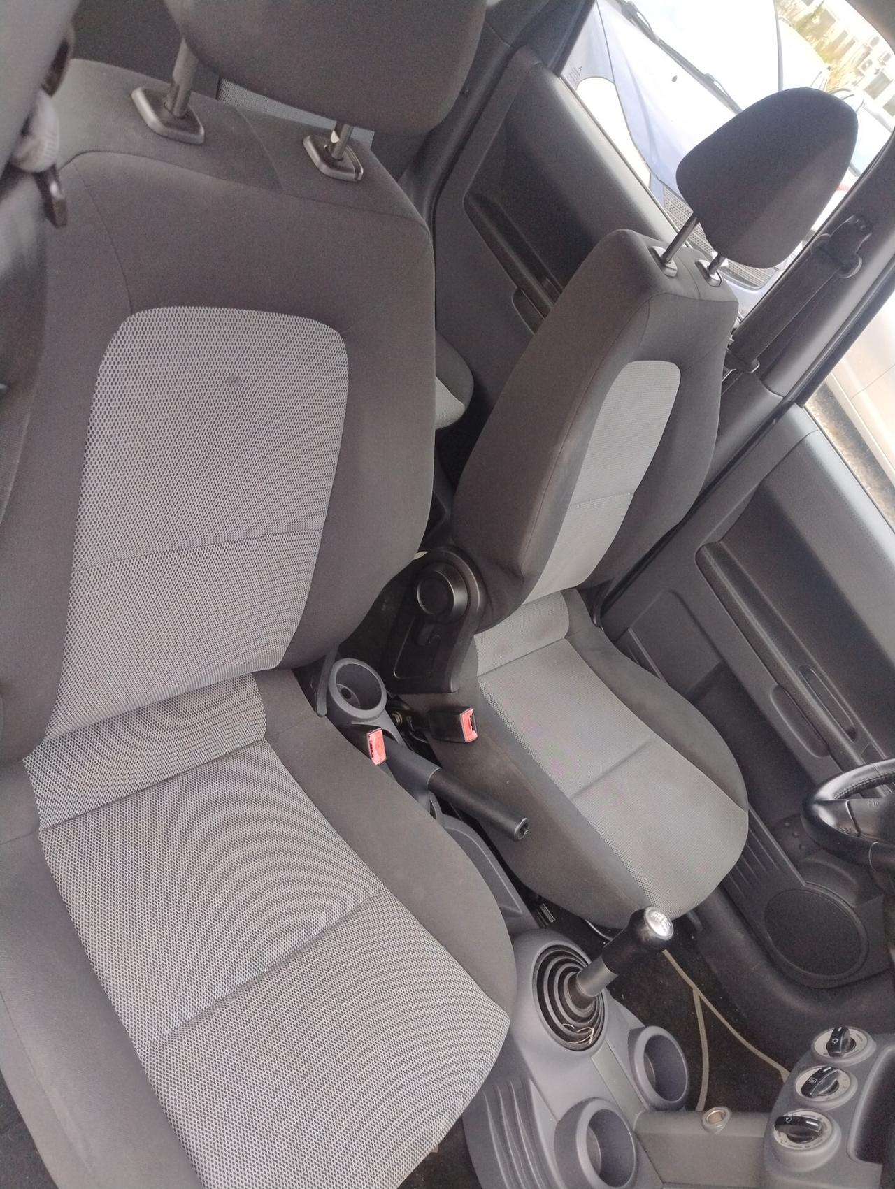 Mitsubishi Colt 1.1 12V 5p. Invite
