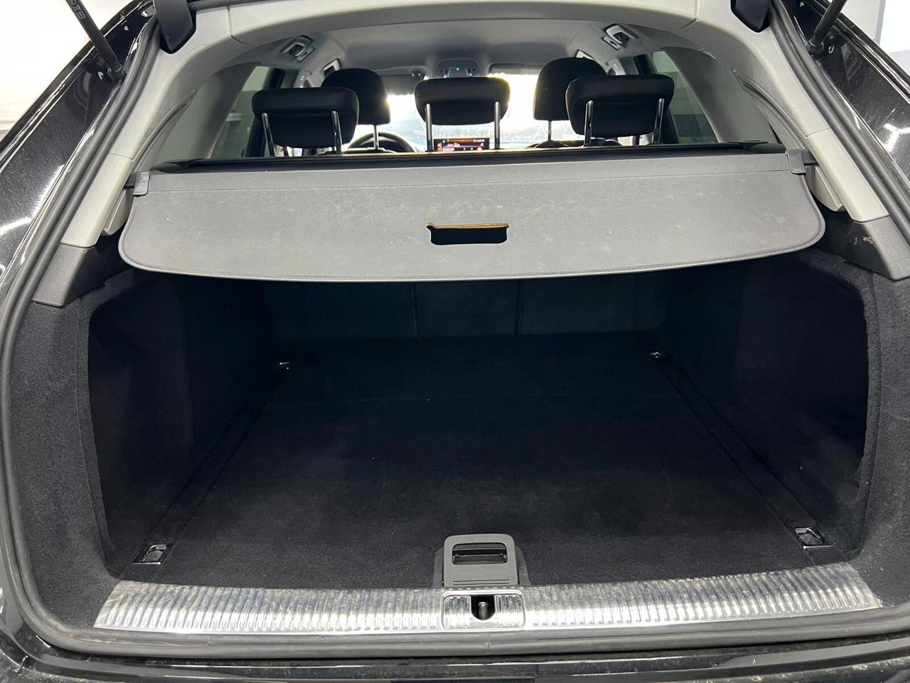 Audi A4 40 TDI S tronic line edition