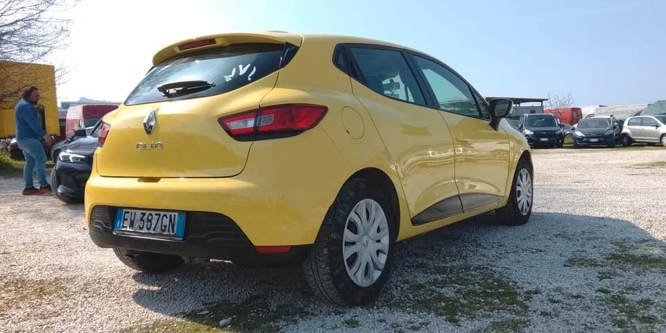 Renault Clio 1.2 75CV GPL 5 porte Costume National