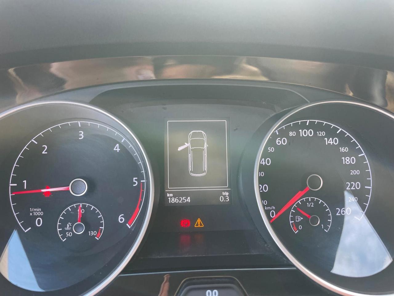 Volkswagen Touran 1.6 TDI Highline 7 POSTI