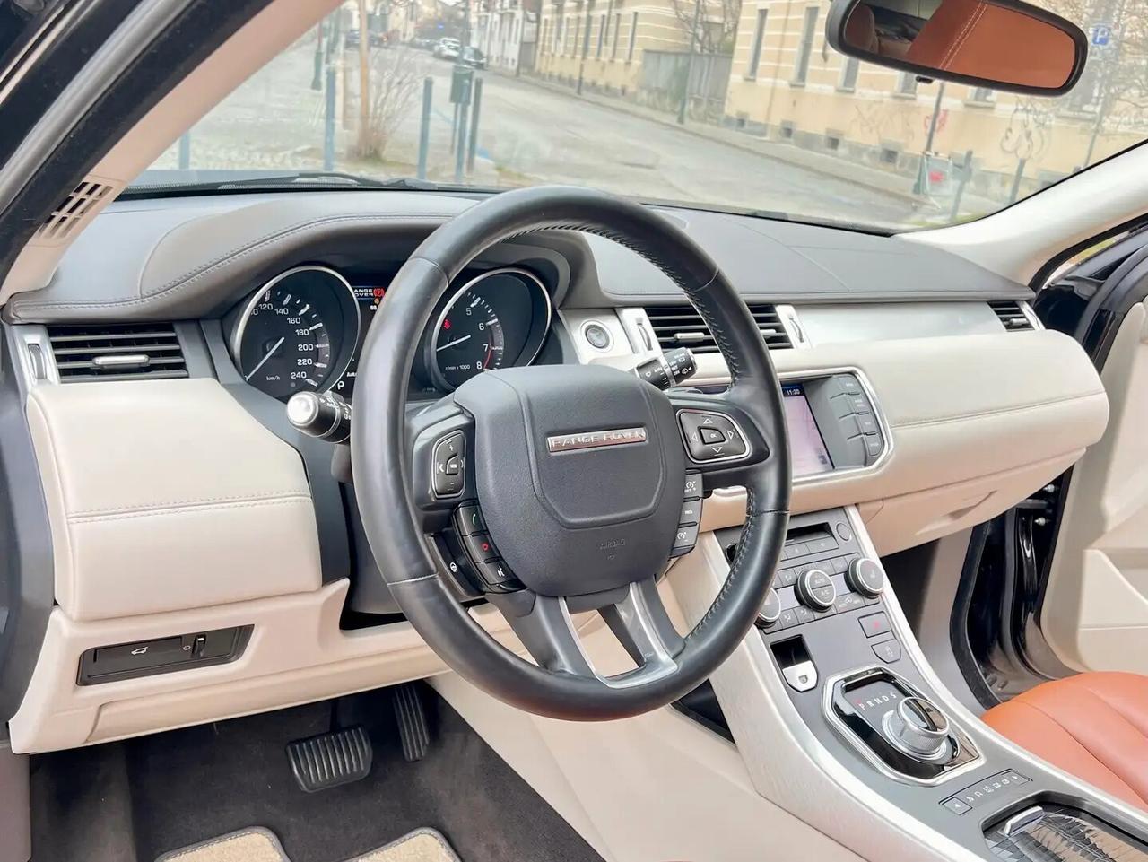 Land Rover Range Evoque 2.0 Si4 5p. Prestige