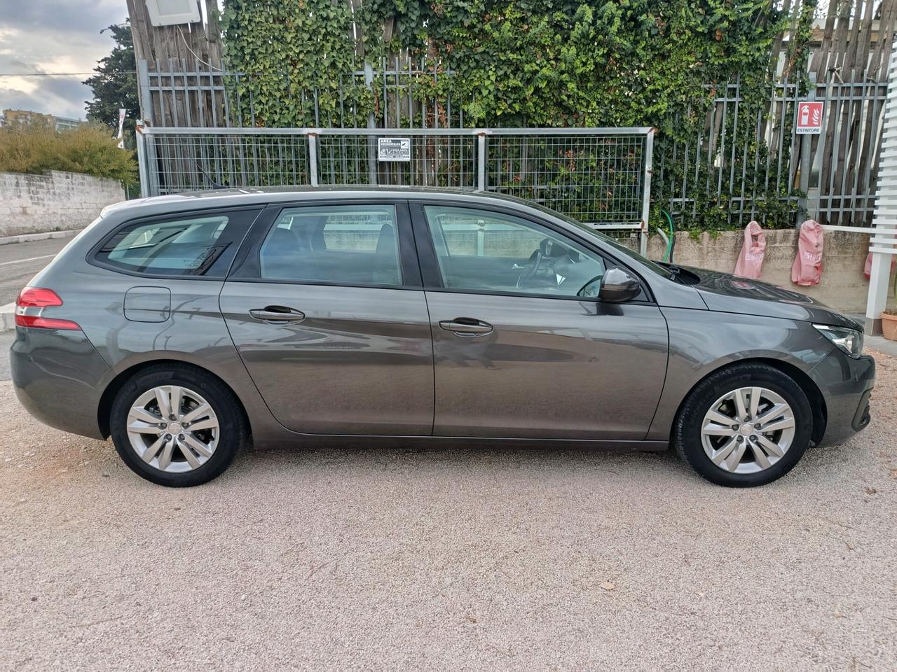 Peugeot 308 BlueHDi 120 S&S Allure SCONTO 1000 EURO leggere descrizione