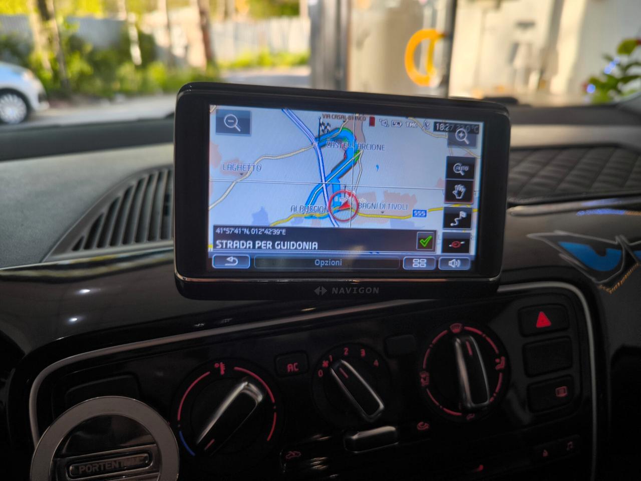 Volkswagen up! 1.0 75 CV 3p. high