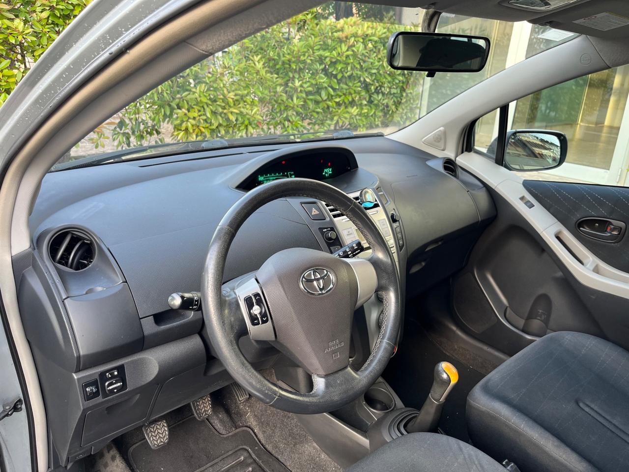 Toyota Yaris 1.4 D-4D 5 porte Sol