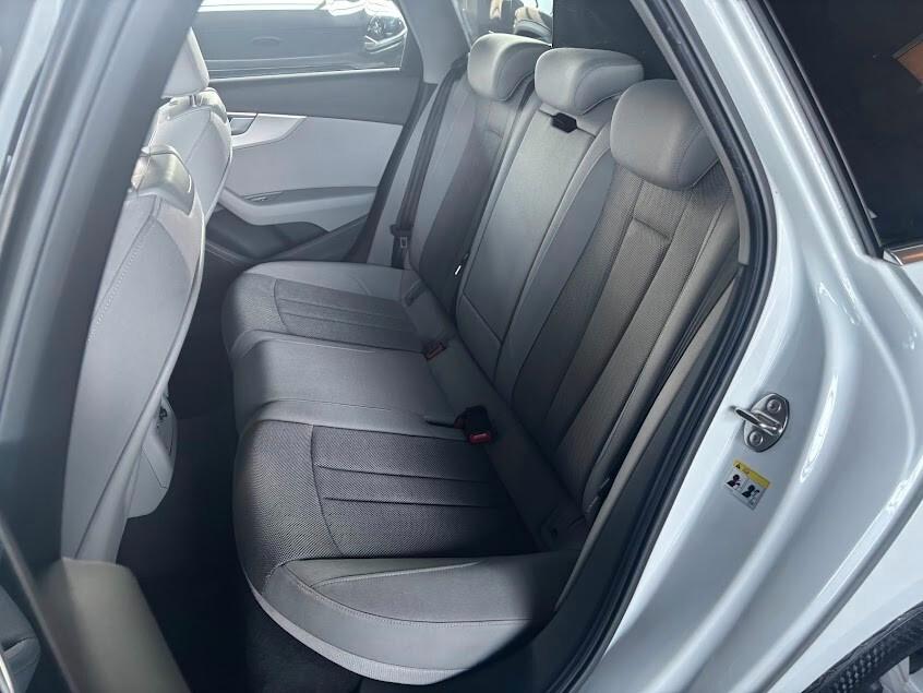 Audi A4 Avant 35 TFSI S tronic Business Advanced