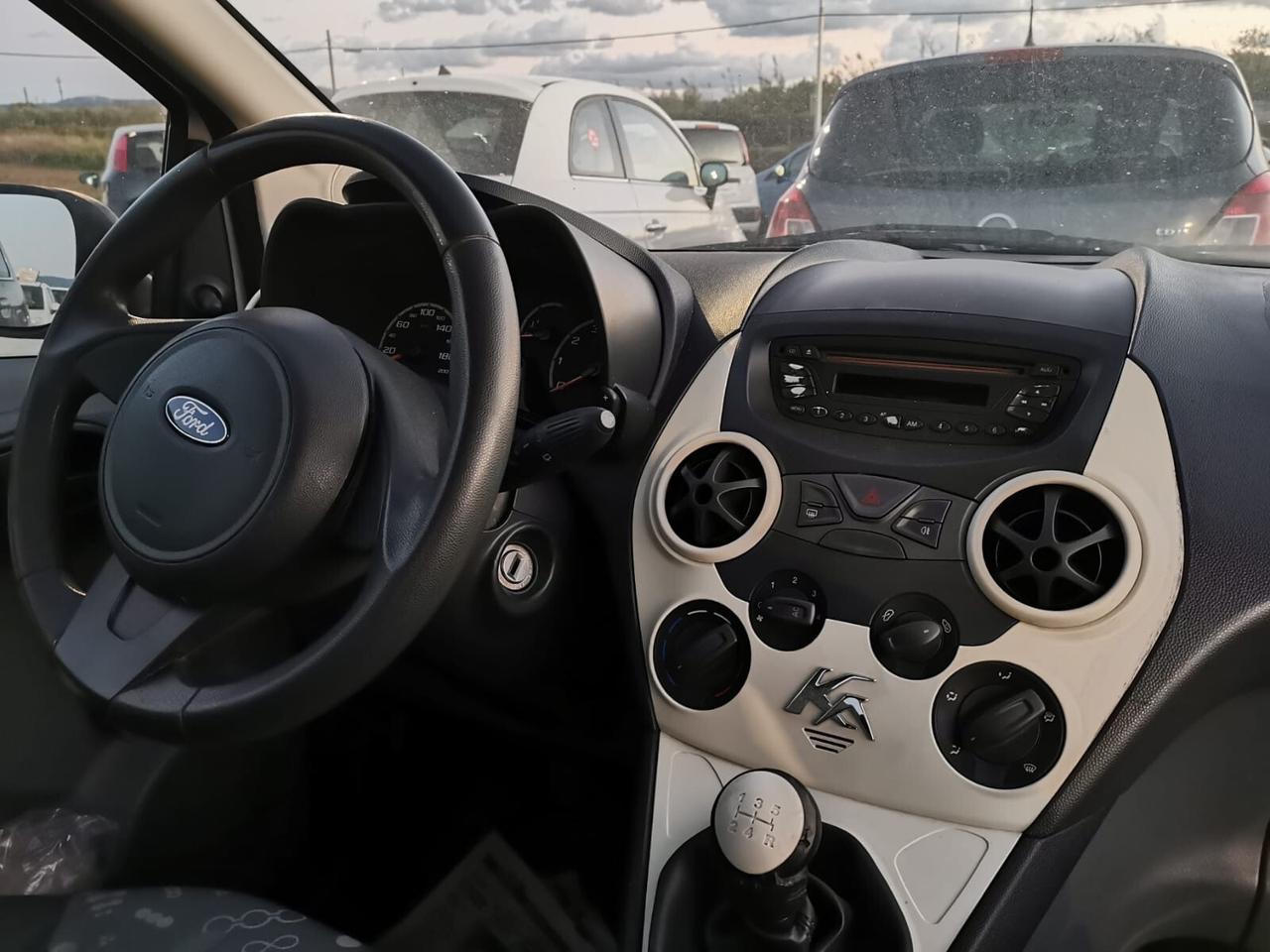 Ford Ka Ka+ 1.2 8V 69CV Titanium