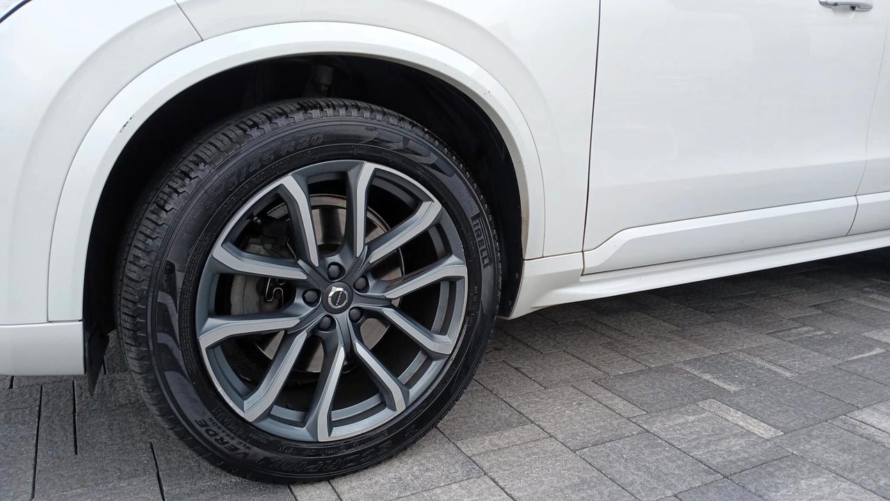 Volvo XC 90 XC90 D5 AWD Geartronic 7 posti Momentum