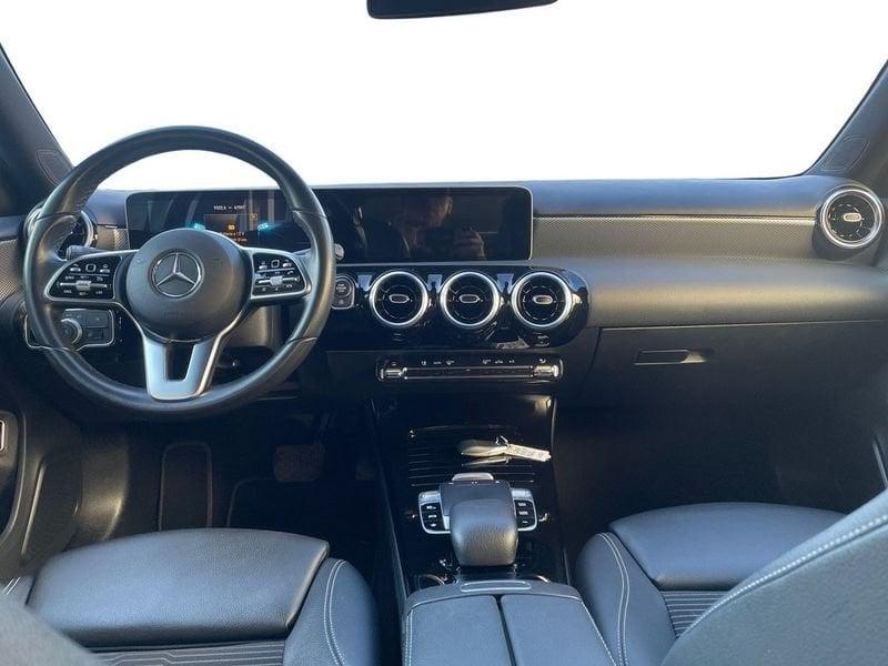 Mercedes-Benz Classe A A 180 d Sport auto