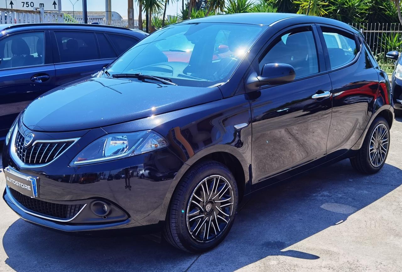 Lancia Ypsilon 1.0 FireFly 5 p. Hybrid Gold