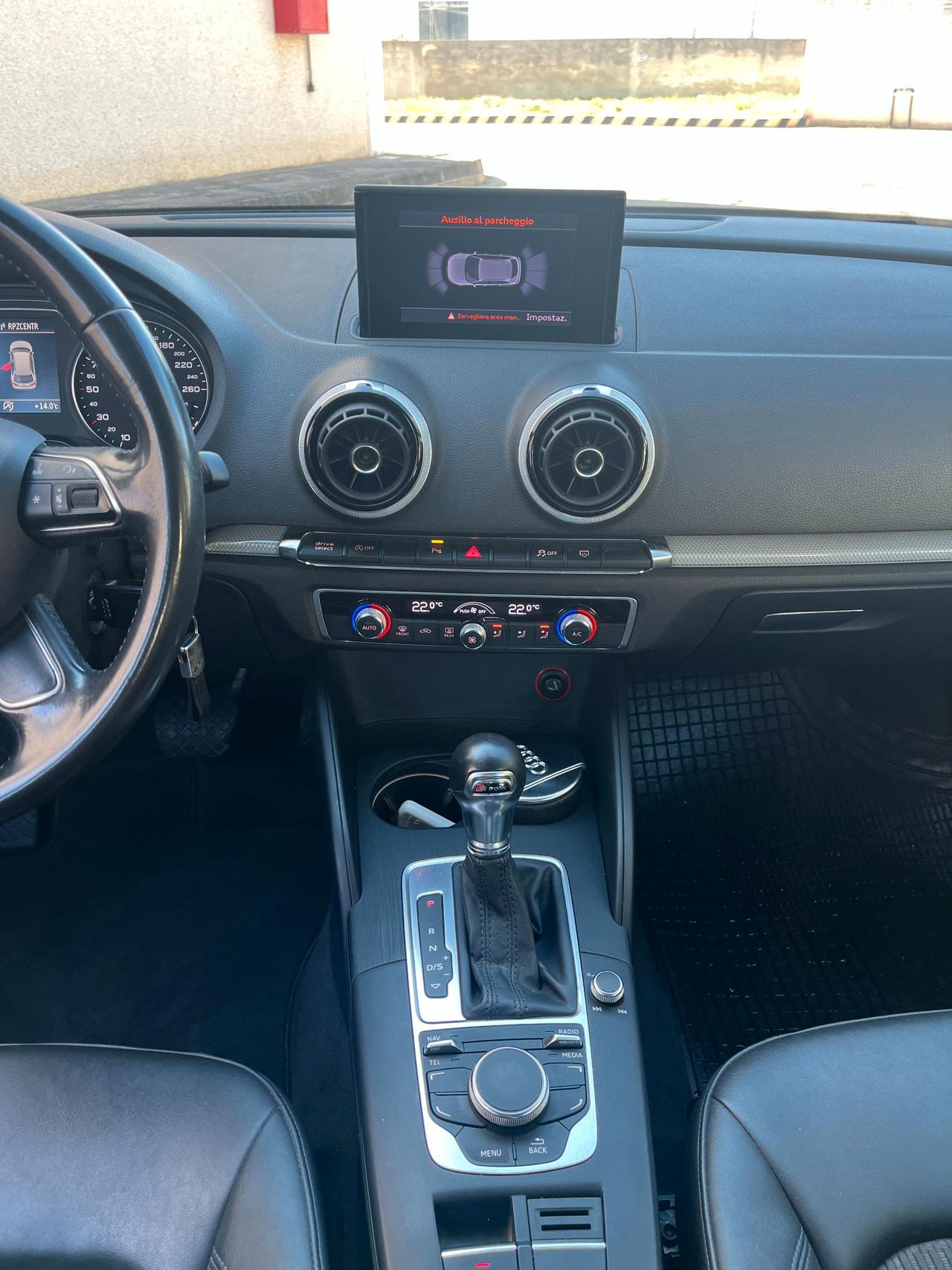 Audi A3 Sportback 2.0 tdi Ambiente s-tronic