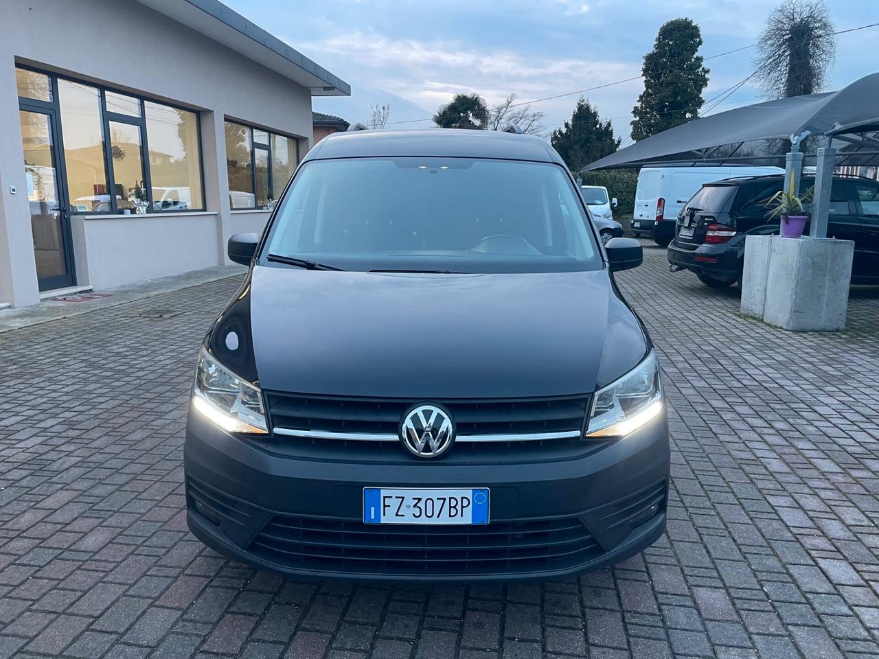 Volkswagen Caddy 2.0 TDI 102 CV DSG Comfortline