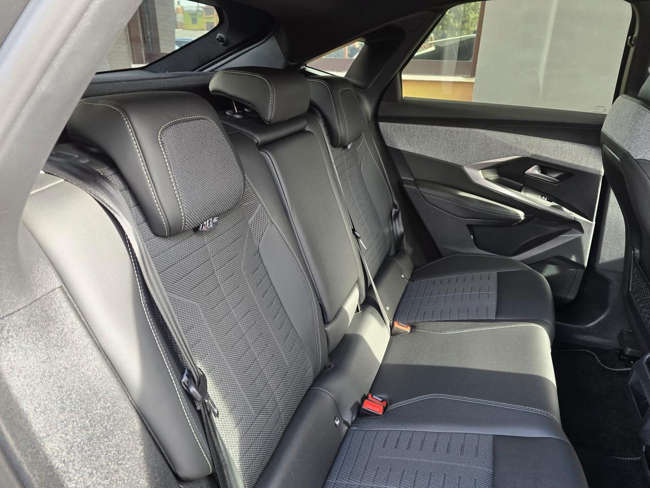 Peugeot 3008 Hybrid 136 e-DCS6 GT