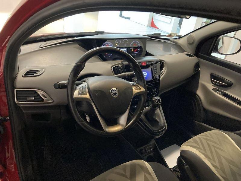 Lancia Ypsilon Ypsilon 1.2 69 CV 5 porte Platinum