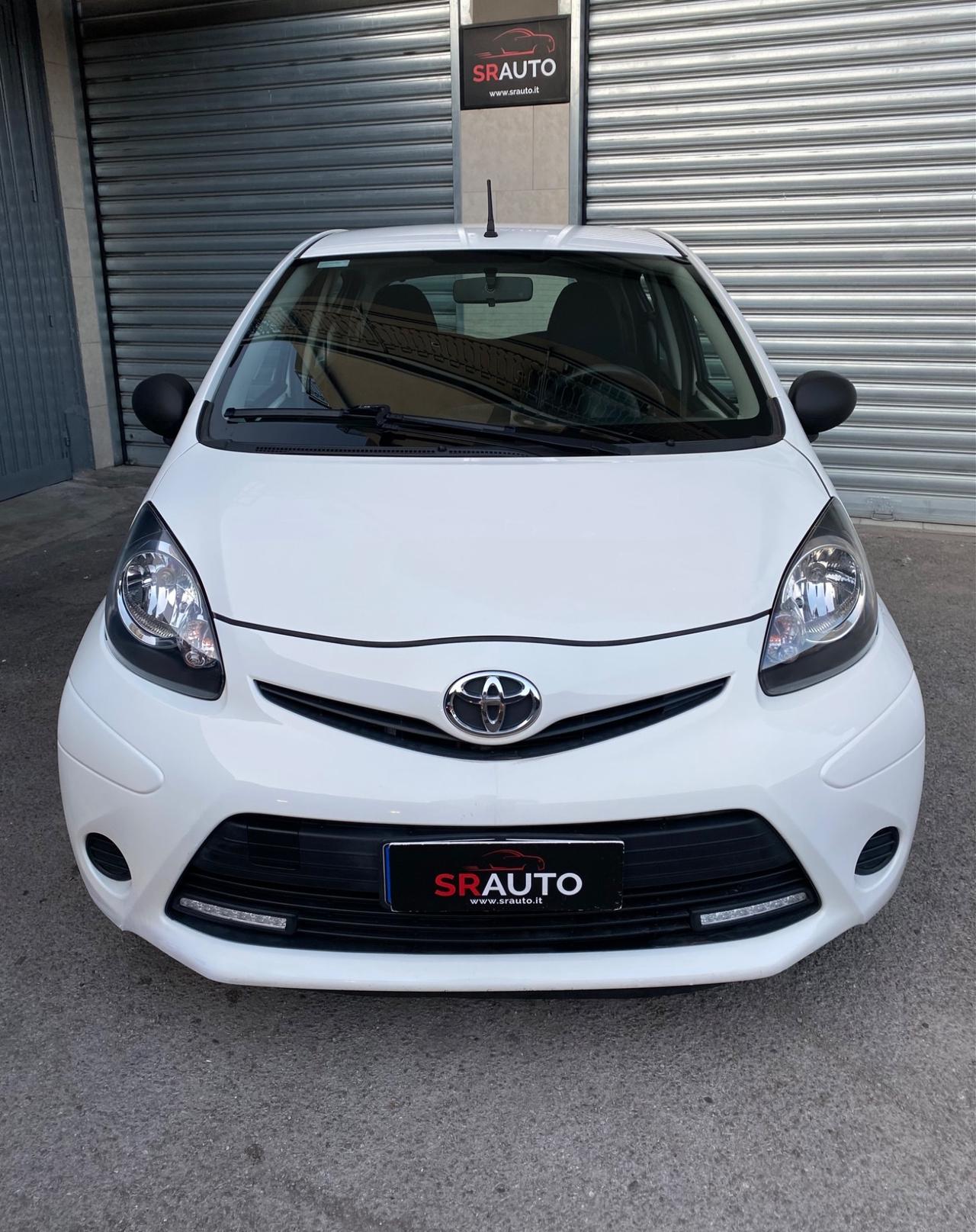 Toyota Aygo 1.0 12V VVT-i 68cv 5p. Lounge Connect