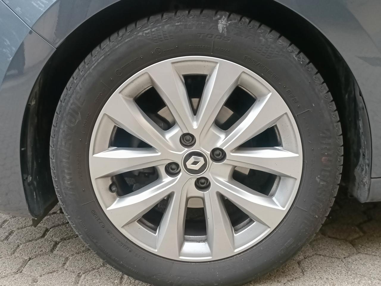 Renault Clio TCe 90 CV 5 porte Techno