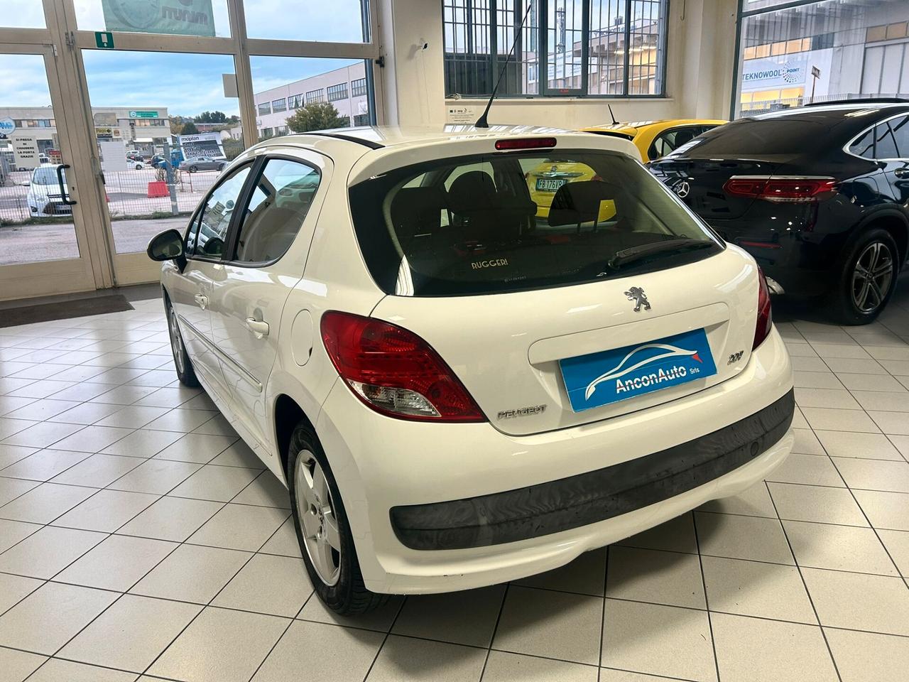 Peugeot 207 1.4 HDi X NEOPATENTATI 2011