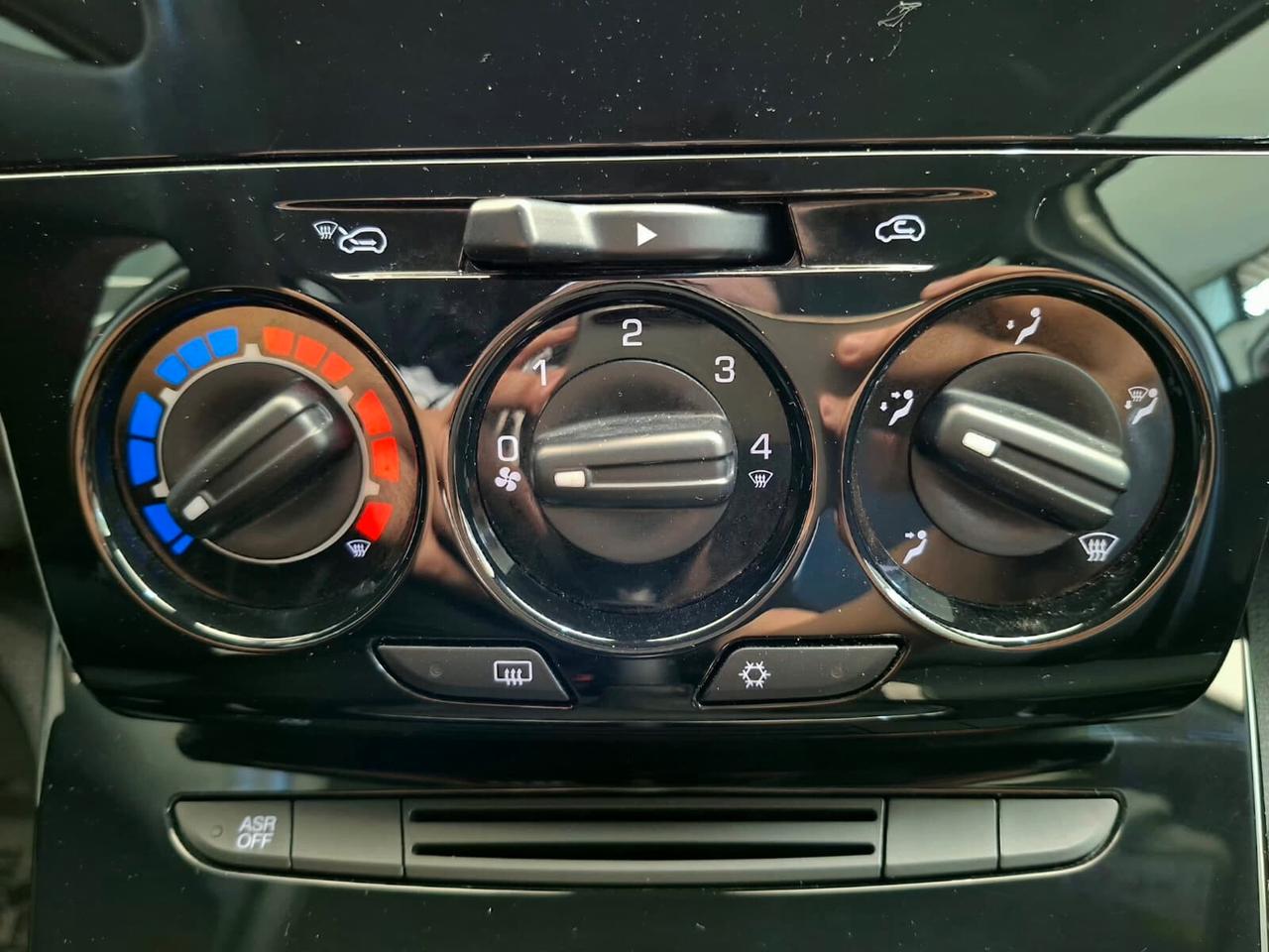 Lancia Ypsilon 1.2 69cv Elefantino 2015