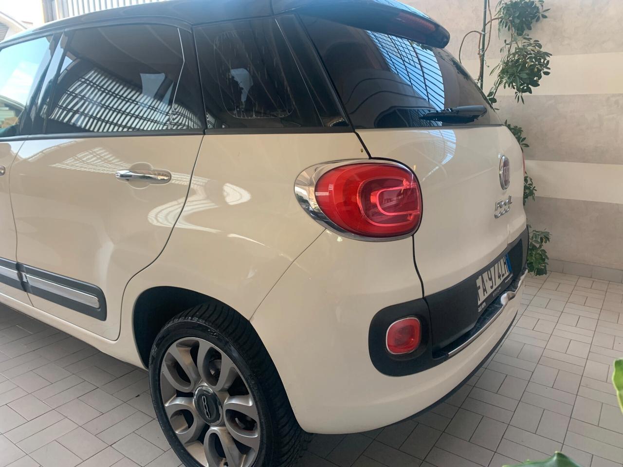Fiat 500L 0.9 TwinAir Turbo Natural Power Lounge spazio e risparmio garantiti