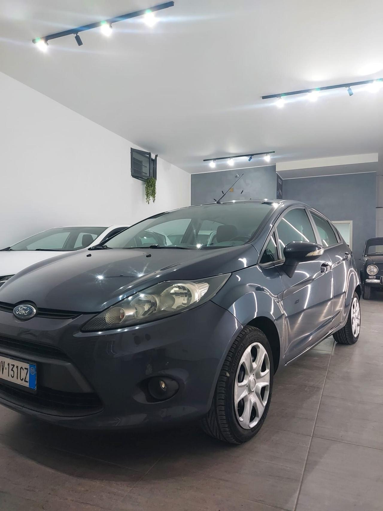 Ford Fiesta 1.2 82 CV 5 porte PLUS