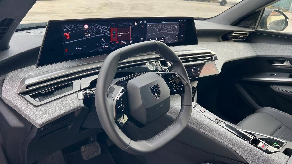 Peugeot 3008 1.2 hybrid Allure 145cv e-dcs6