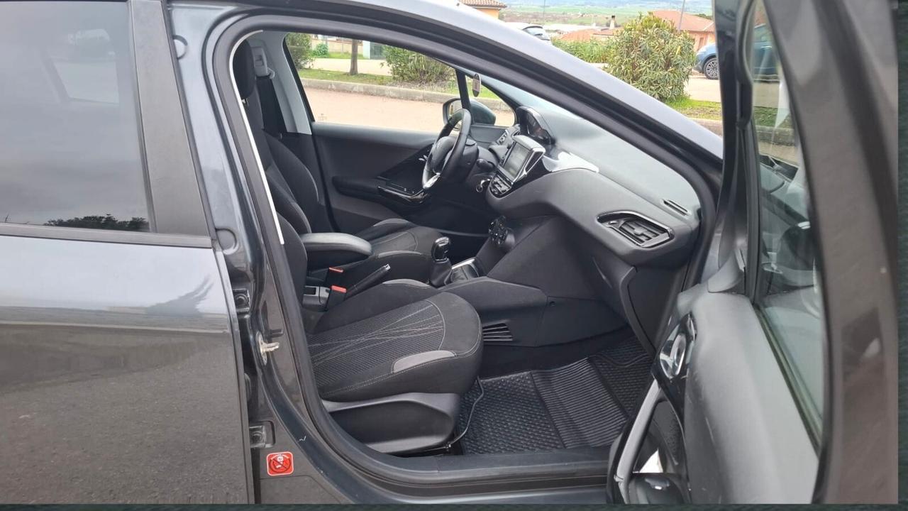 Peugeot 208 1.4 HDi 68 CV 5 porte Active