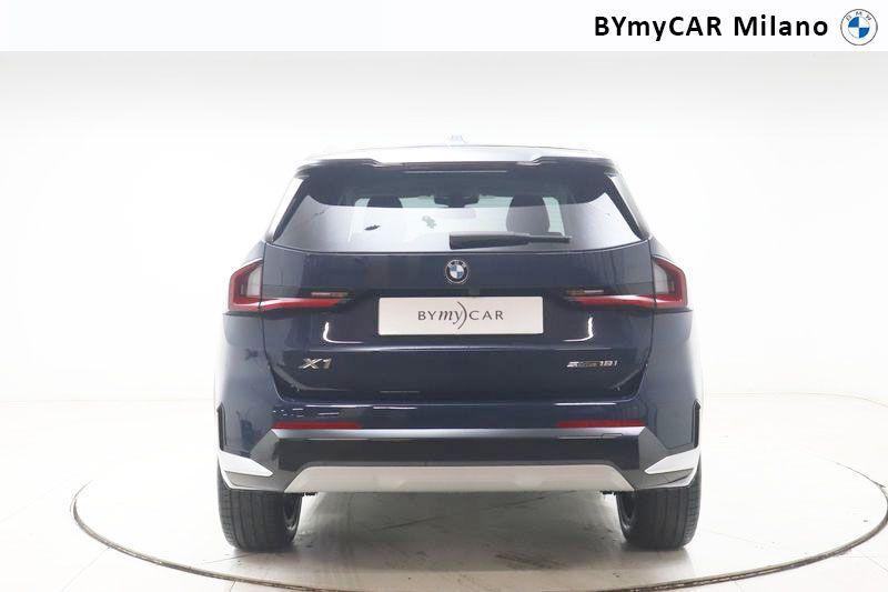 BMW X1 18 i X-Line sDrive DCT