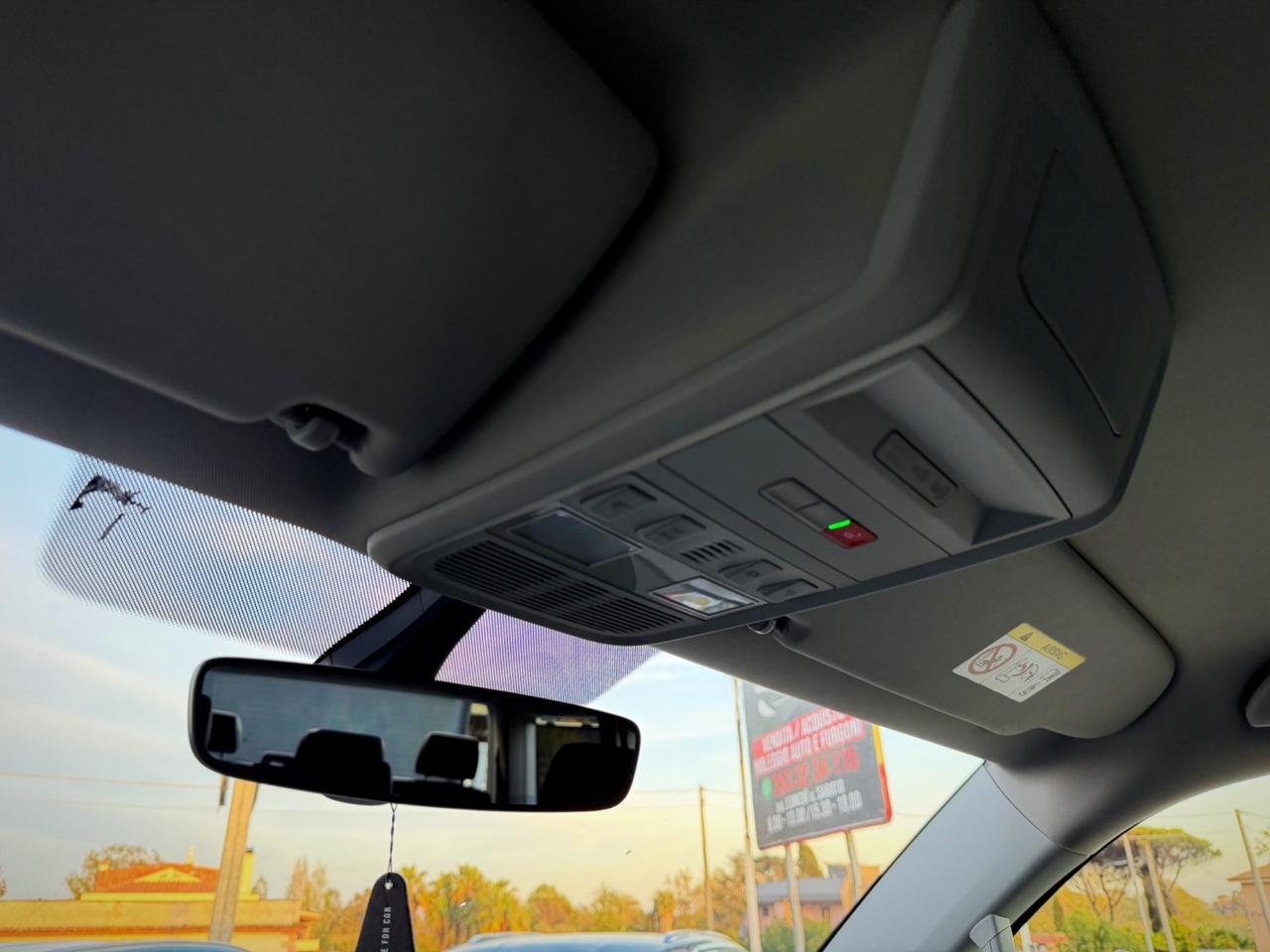 Volkswagen Caravelle 2.0 TDI 150CV DSG PL Comfortline