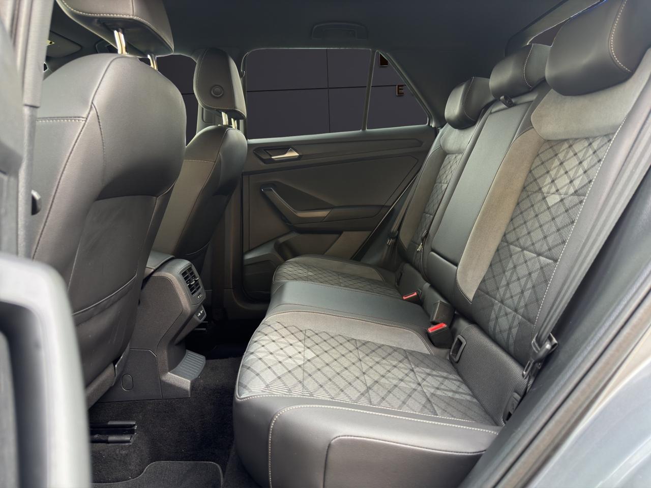 Volkswagen T-Roc 2.0 TDI SCR 150 CV DSG R-Line